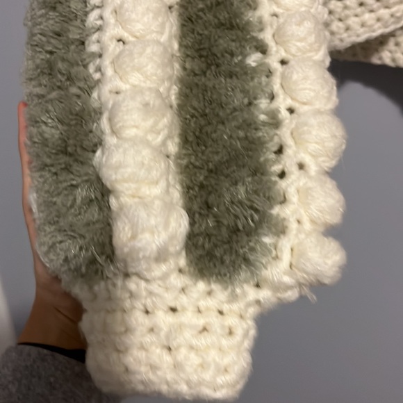 VINTAGE Sage and Cream cropped cardigan - Picture 9 of 13